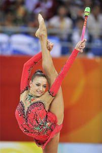 evgenia_kanaeva_rus_aux_massues_large.jpg